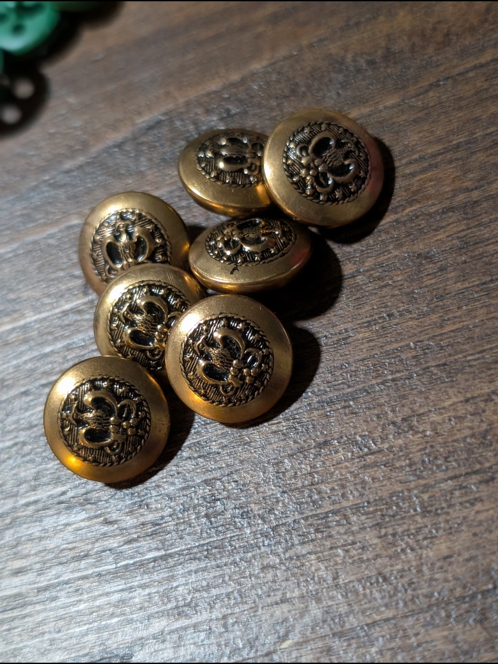 1980s Assorted Buttons - Picture 8 of 10